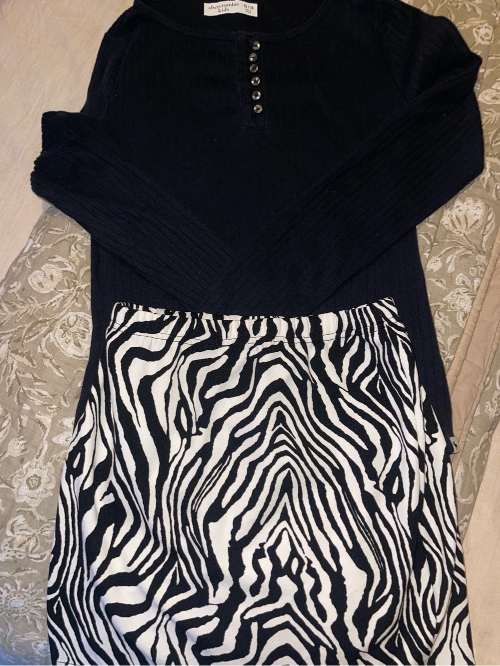 2 piece skirt / shirt set
